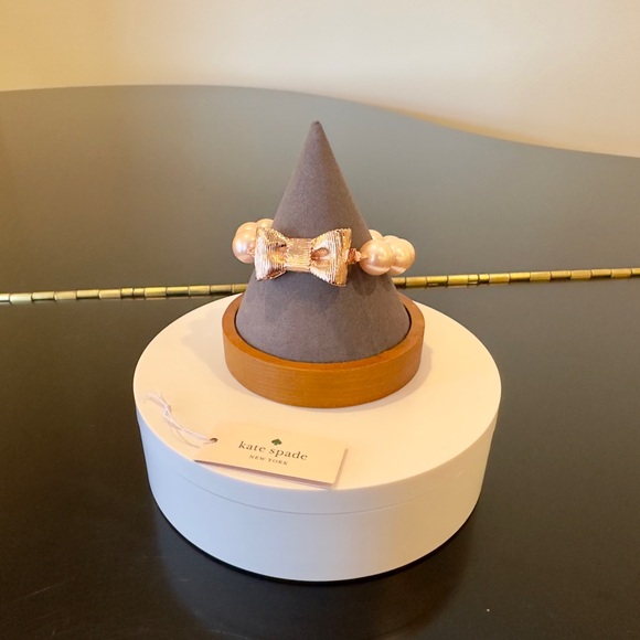 NWT Luxury authentic Minimalist Kate Spade chunky pearl bow statement bracelet - Picture 8 of 17